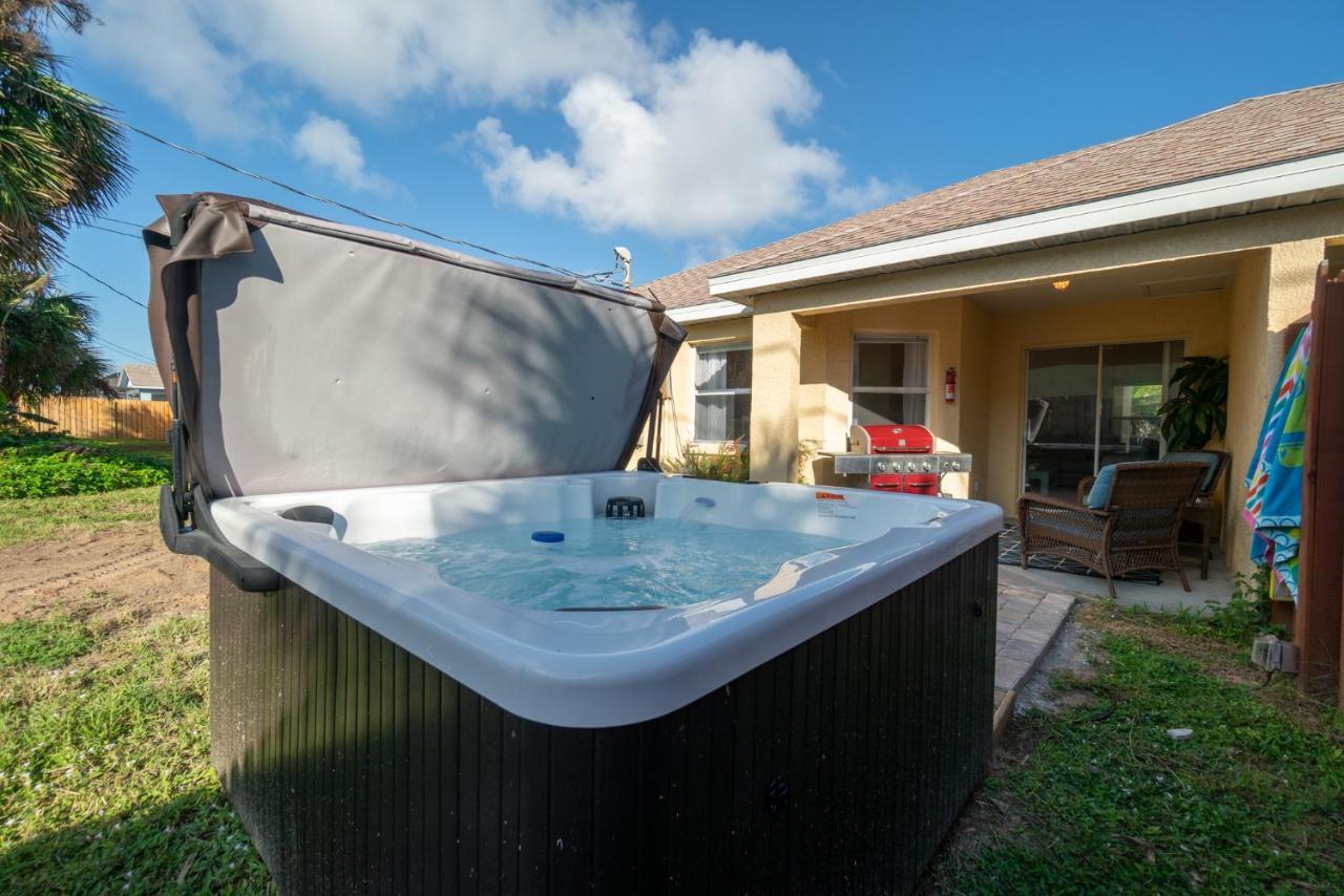 Sunset Serenity - 3Br Beach Townhome With Outdoor Patio - New Hot Tub, Steps To Ocean Fun! Melbourne Eksteriør billede