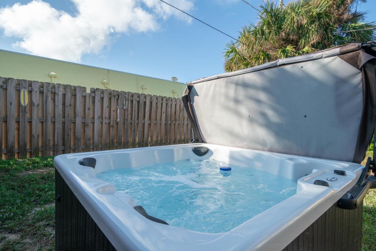 Sunset Serenity - 3Br Beach Townhome With Outdoor Patio - New Hot Tub, Steps To Ocean Fun! Melbourne Eksteriør billede