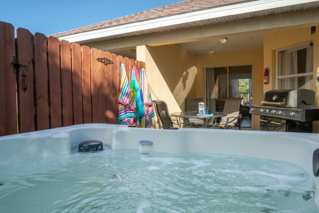 Sunset Serenity - 3Br Beach Townhome With Outdoor Patio - New Hot Tub, Steps To Ocean Fun! Melbourne Eksteriør billede